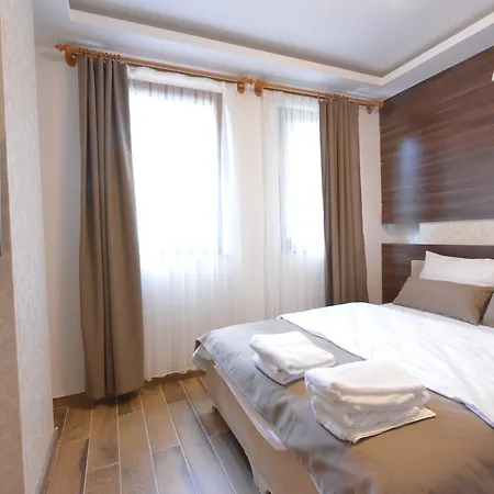 Aparthotel Hirande