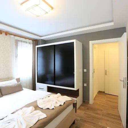Aparthotel Hirande 3*