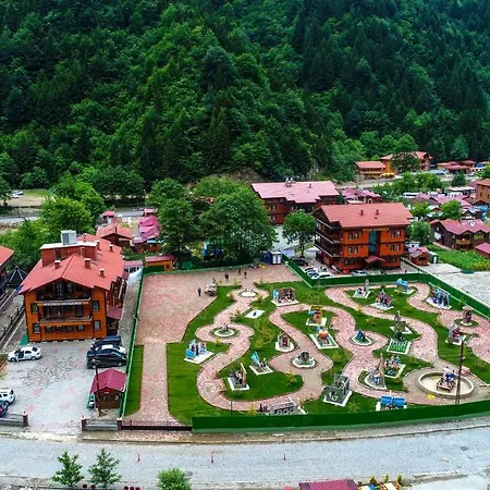 Hirande Aparthotel 3*