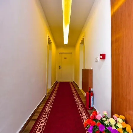 Hirande Aparthotel