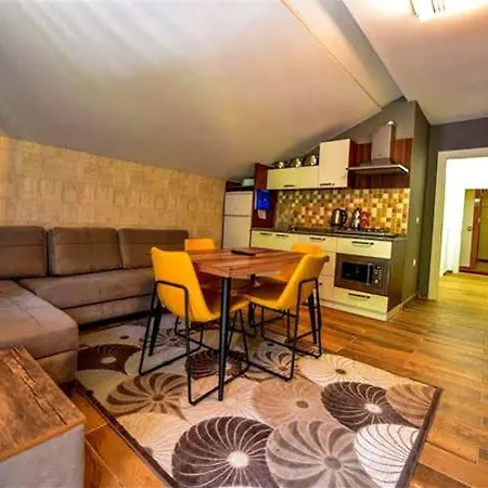 Aparthotel Hirande 3*