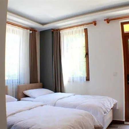Hirande Aparthotel